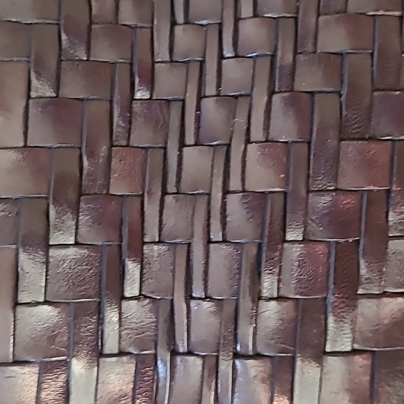 Cole Haan Genevieve Woven Triangle Plum
Leather Boho Chic Tote Satchel - Picture 10 of 16